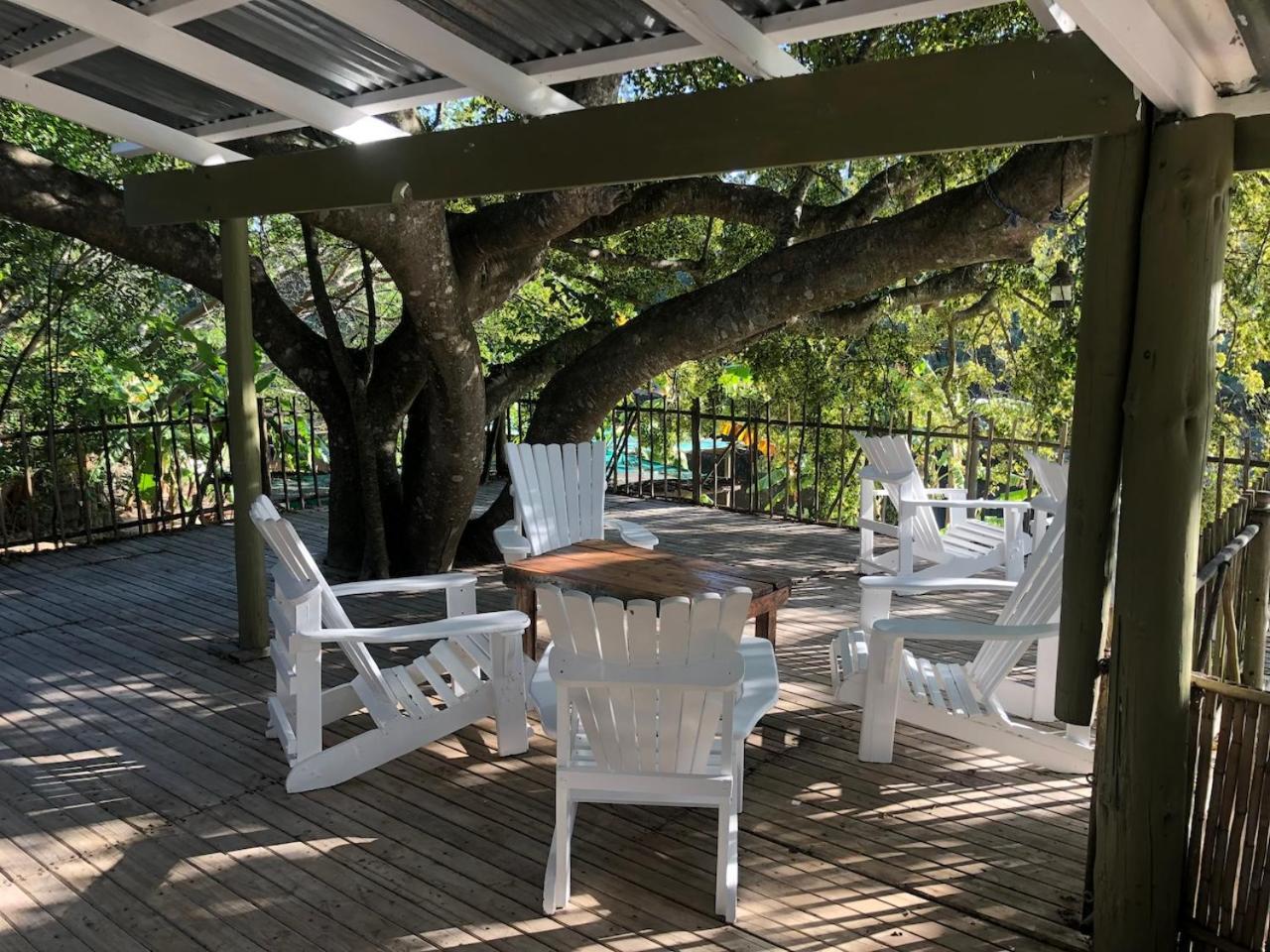The Riverdeck And Backpackers Lodge Knysna